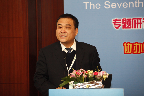 李宏全副校长许剑琴教授的报告以中兽医四季养生理论保障动物源性食品